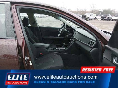 Used 2017 Kia Optima LX w/ Convenience Plus Package image 9