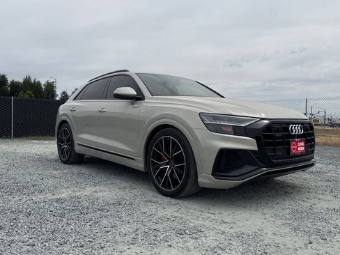 Used 2023 Audi Q8 Prestige w/ Prestige Package AWD/4WD image 10