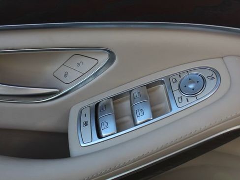 Used 2019 Mercedes-Benz S 63 AMG S 4MATIC Sedan image 36