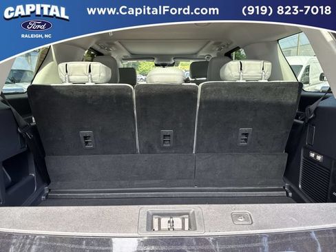 Certified 2025 Ford Expedition Platinum w/ Driver's Package AWD/4WD image 16