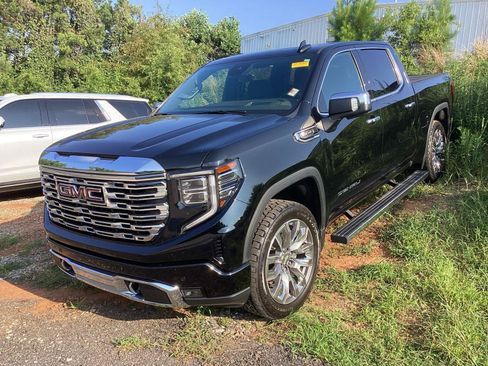 Used 2023 GMC Sierra 1500 Denali w/ Denali Reserve Package AWD/4WD image 2