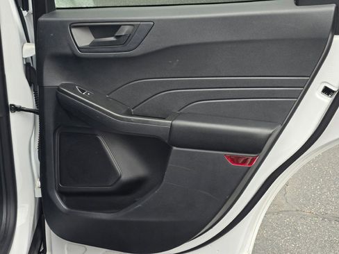 Certified 2022 Ford Escape SE w/ Cold Weather Package image 8