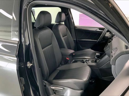 Used 2022 Volkswagen Tiguan SE R-Line AWD/4WD image 11