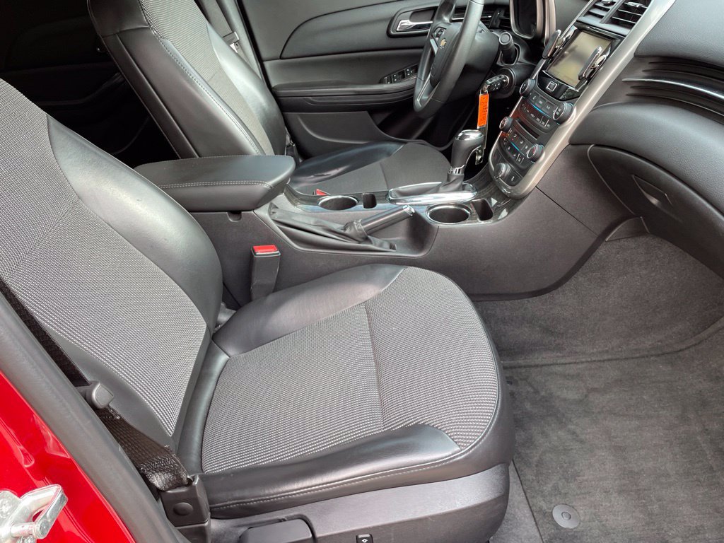 Used 2014 Chevrolet Malibu LT FWD image 25