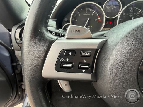 Used 2006 MAZDA MX-5 Miata Grand Touring w/ Premium Pkg image 19