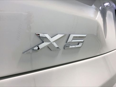 Used 2026 BMW X5 xDrive40i w/ M Sport Package AWD/4WD image 29