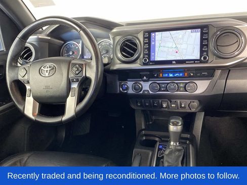 Used 2022 Toyota Tacoma Limited AWD/4WD image 14