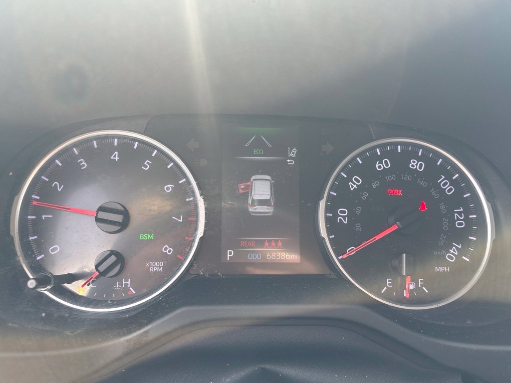 Used 2024 Toyota RAV4 XLE FWD image 5