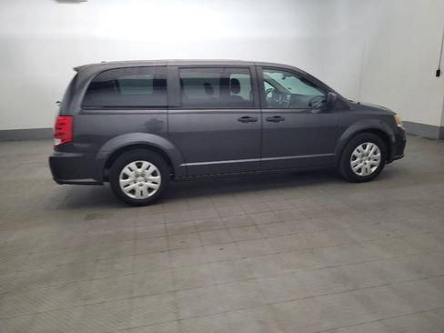 Used 2019 Dodge Grand Caravan SE w/ UConnect Hands-Free Group FWD image 10