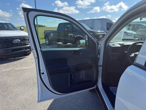 Used 2025 Ford Maverick XL FWD image 21