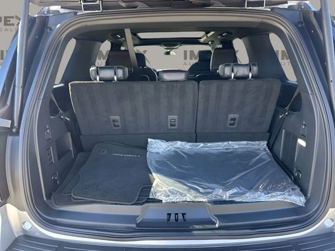 Used 2023 Ford Expedition Limited image 29