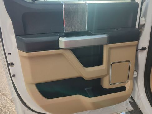 Used 2017 Ford F250 Lariat image 24