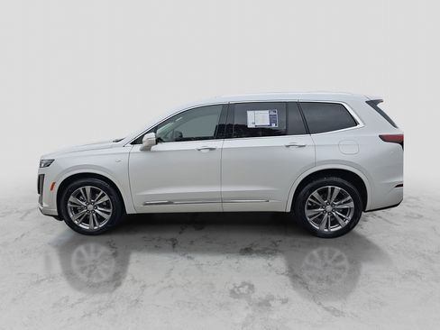 Used 2023 Cadillac XT6 Premium Luxury image 8