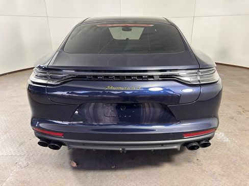 Certified 2022 Porsche Panamera 4 Platinum Edition image 6