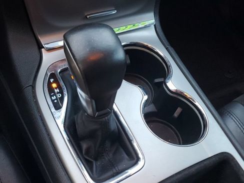 Used 2019 Jeep Grand Cherokee Altitude RWD image 27