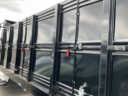 New 2024 Ford F550 4x4 Regular Cab Super Duty image 22