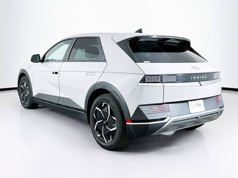 Used 2024 Hyundai Ioniq 5 SEL RWD image 5