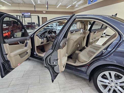 Used 2014 Mercedes-Benz C 250 Sedan w/ Premium 1 Package image 16