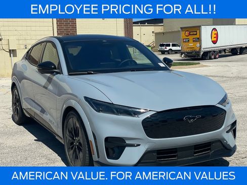 New 2026 Ford Mustang Mach-E GT AWD/4WD image 7