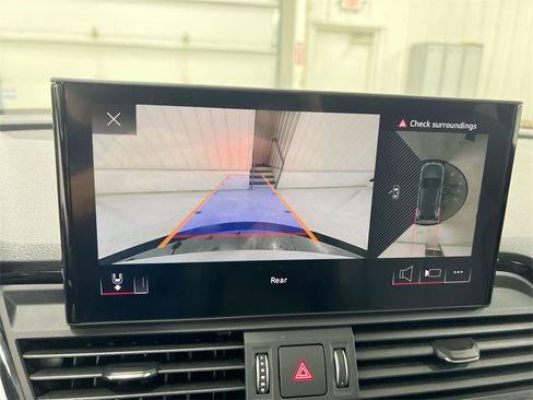 Used 2022 Audi SQ5 Premium Plus w/ Premium Plus Package image 14