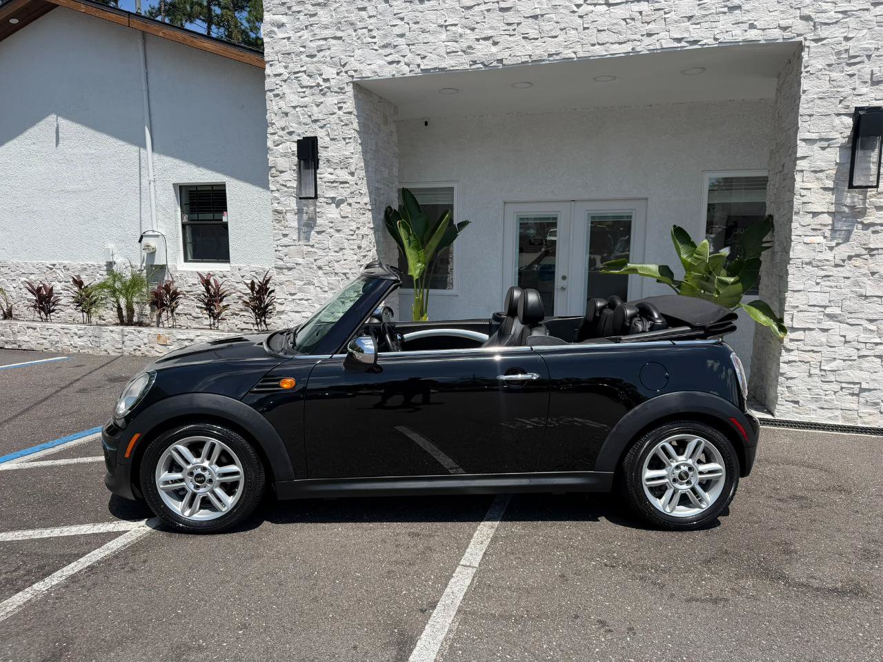 Used 2012 MINI Cooper Convertible FWD image 2