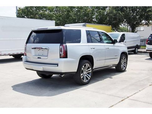 Used 2018 GMC Yukon Denali w/ Denali Ultimate Package RWD image 4