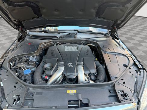 Used 2017 Mercedes-Benz S 550 Sedan w/ Sport Package image 18
