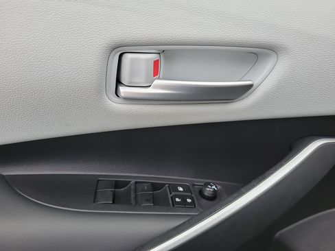 Certified 2024 Toyota Corolla SE w/ Convenience Package image 17