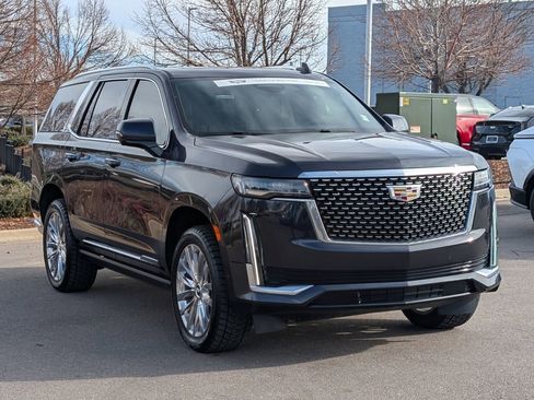 Certified 2024 Cadillac Escalade Premium Luxury w/ Performance Package image 6