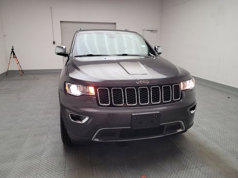 Used 2018 Jeep Grand Cherokee Limited AWD/4WD image 14