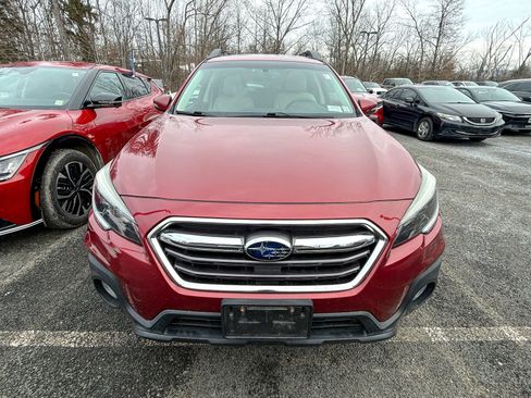 Used 2018 Subaru Outback 2.5i Limited image 2
