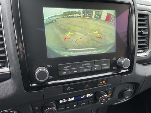 Used 2024 Nissan Frontier SV w/ SV Convenience Package image 31