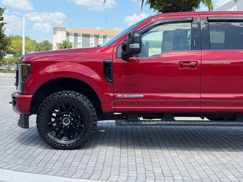 Used 2022 Ford F350 Lariat w/ Black Appearance Package AWD/4WD image 9