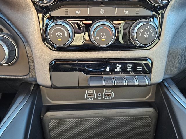 New 2026 RAM 1500 Big Horn AWD/4WD image 19