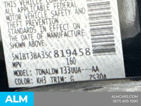 Used 2025 Nissan Rogue SV image 35