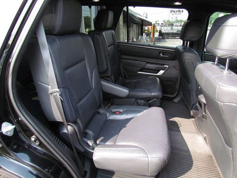 Used 2023 Toyota Sequoia Platinum AWD/4WD image 18