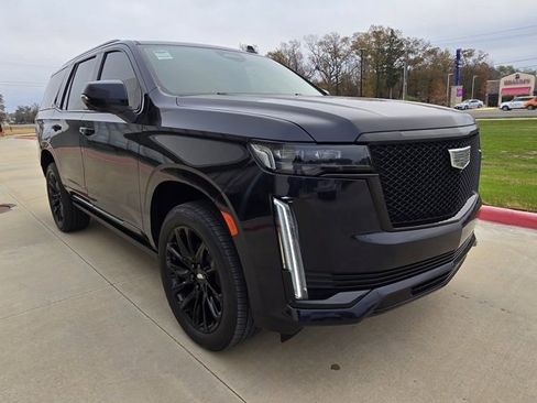 Used 2023 Cadillac Escalade Sport w/ LPO, ONYX Package image 7