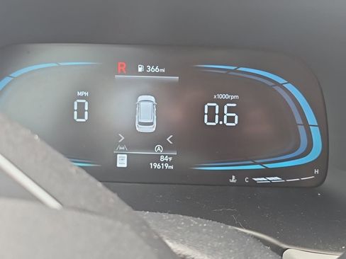 Used 2025 Hyundai Palisade SEL FWD image 11