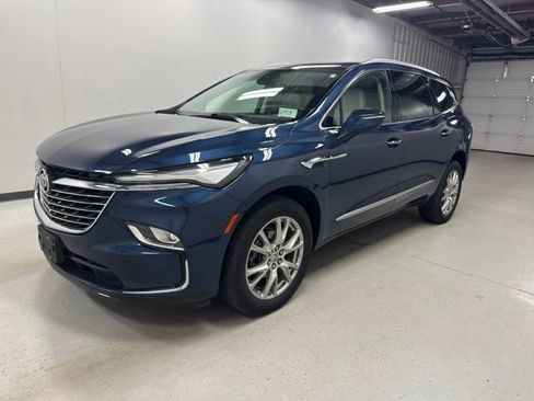 Used 2023 Buick Enclave Essence w/ Experience Buick Package AWD/4WD image 1