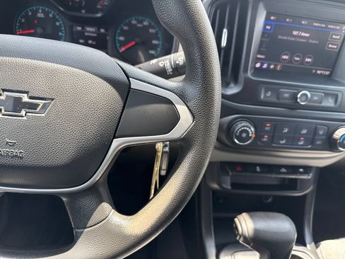 Used 2020 Chevrolet Colorado W/T w/ Custom Special Edition RWD image 19