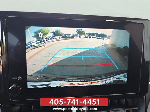 Used 2025 Toyota Corolla LE FWD image 21