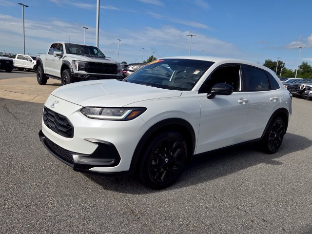 Used 2024 Honda HR-V Sport image 3
