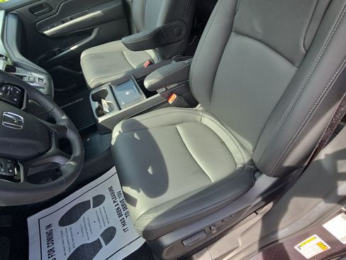 Used 2026 Honda Odyssey EX-L image 17