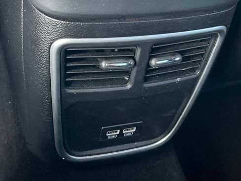 Used 2023 Dodge Charger Scat Pack RWD image 39