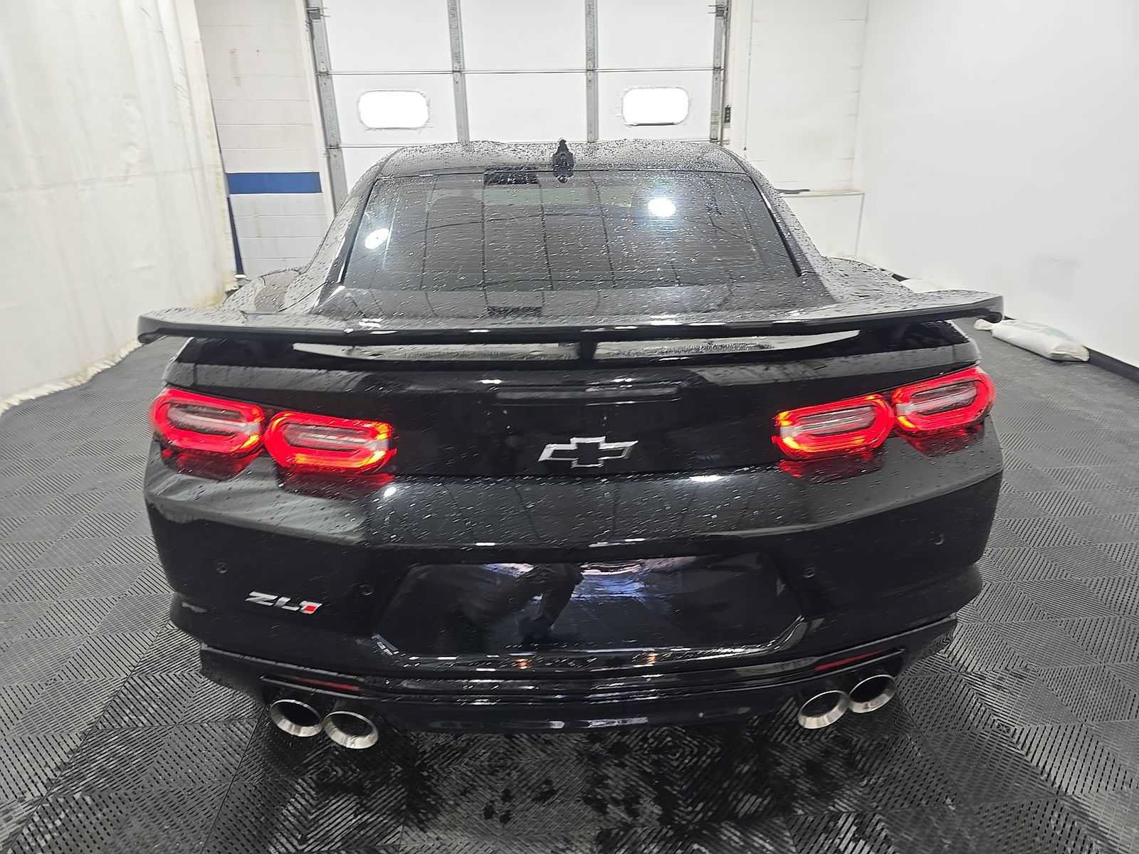 Used 2022 Chevrolet Camaro ZL1 RWD image 7