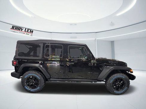 Certified 2022 Jeep Wrangler Unlimited Sport image 2