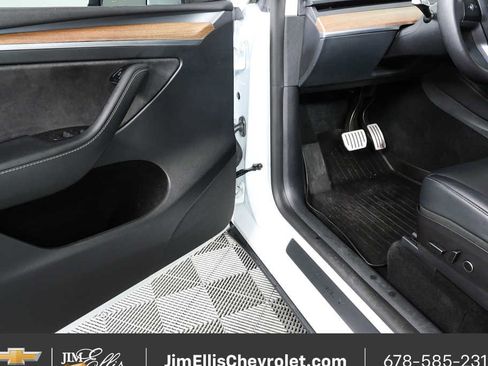 Used 2022 Tesla Model Y Performance image 7