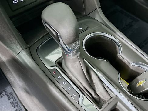 Used 2024 Chevrolet Equinox LT image 19