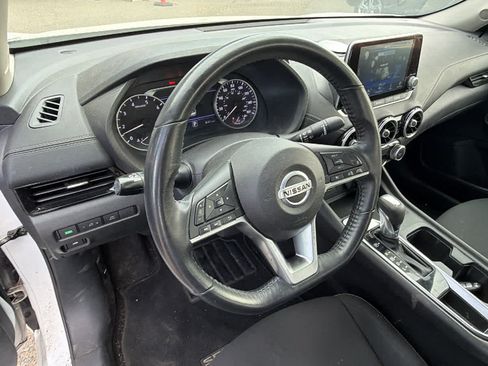 Used 2022 Nissan Sentra SV FWD image 10