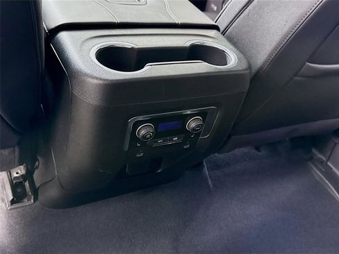 Used 2024 Chevrolet Tahoe Premier w/ Premium Package image 20